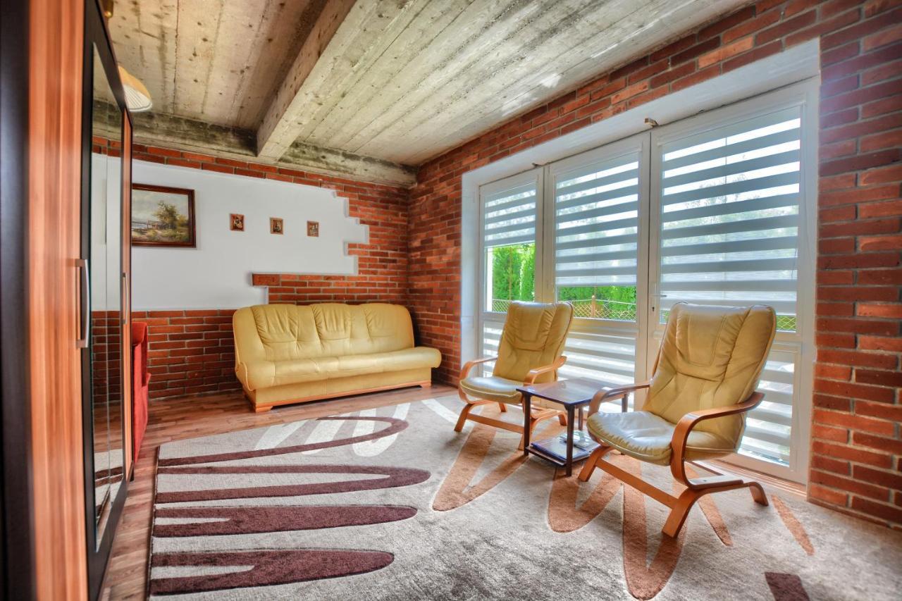 Ceglany Apartament Устшики-Дольне Экстерьер фото